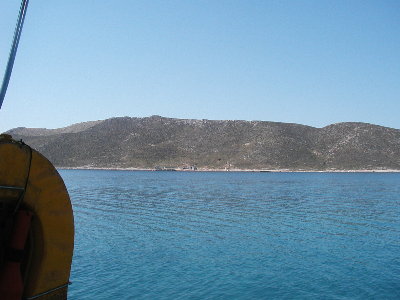 Stopping by another bay for swimming and relax'n.